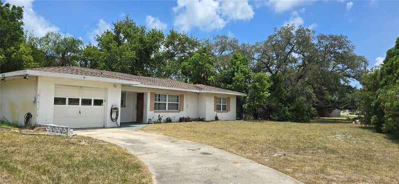 14609 Bay Dr, Largo, FL 33774