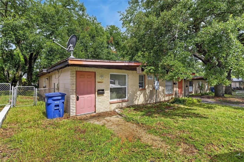 8723 - 8724 48th St, Tampa, FL 33617