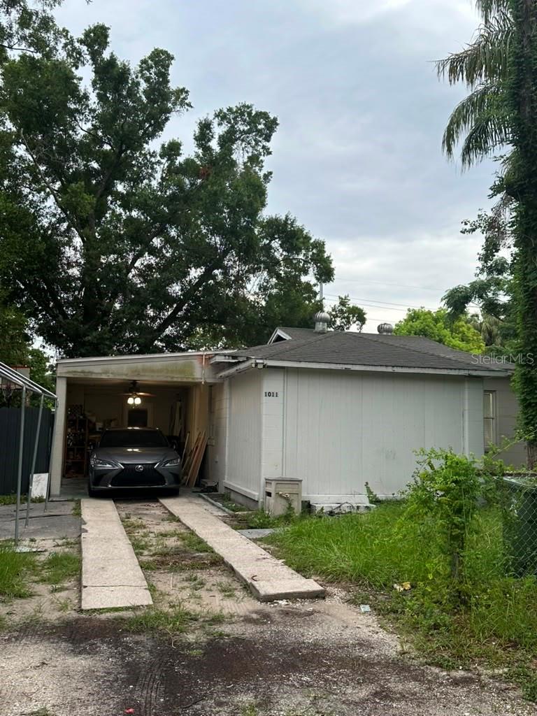 1011 108th Ave, Tampa, FL 33612
