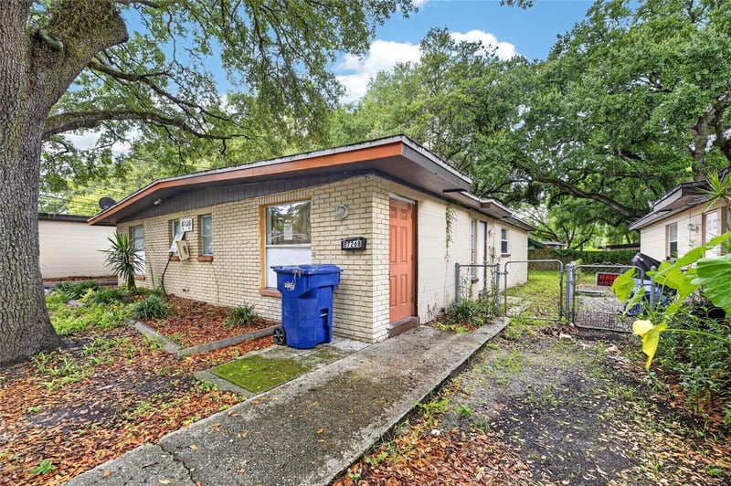 8726 - 8728 48th St, Tampa, FL 33617