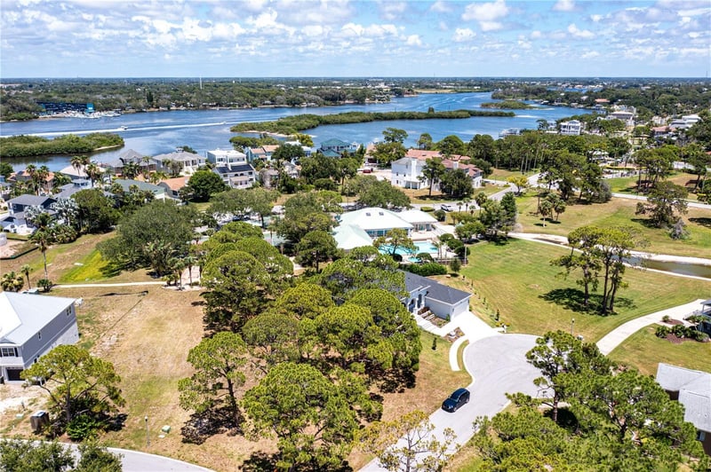 Otter Ct, Tarpon Springs, FL 34689