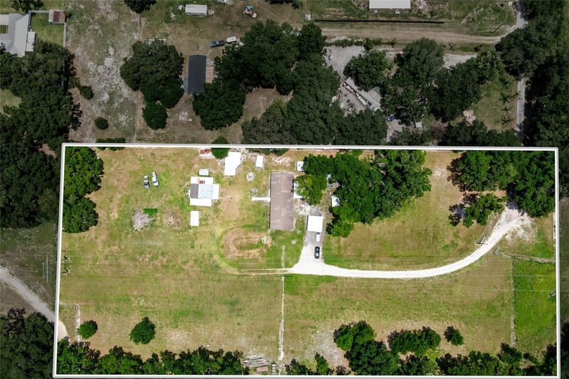 5709 Luckasavage Rd, Plant City, FL 33567