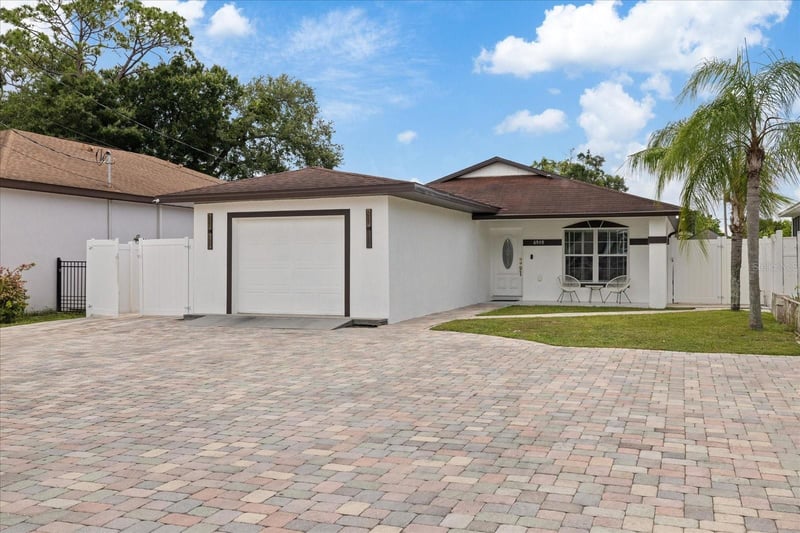6909 Lois Ave, Tampa, FL 33614
