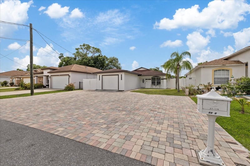 6909 Lois Ave, Tampa, FL 33614