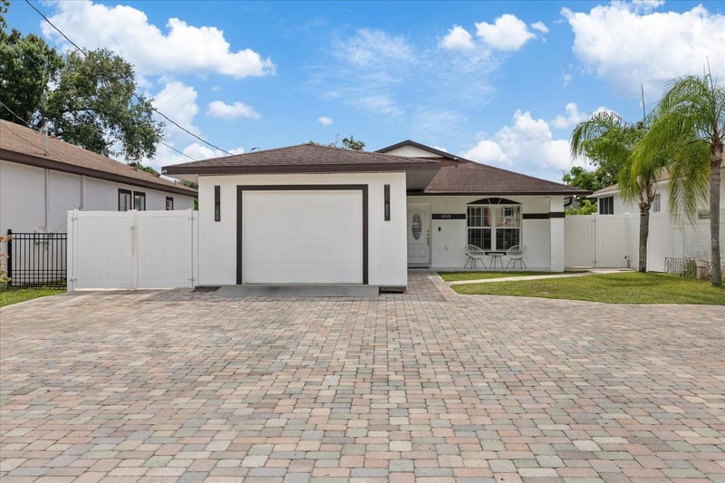 6909 Lois Ave, Tampa, FL 33614