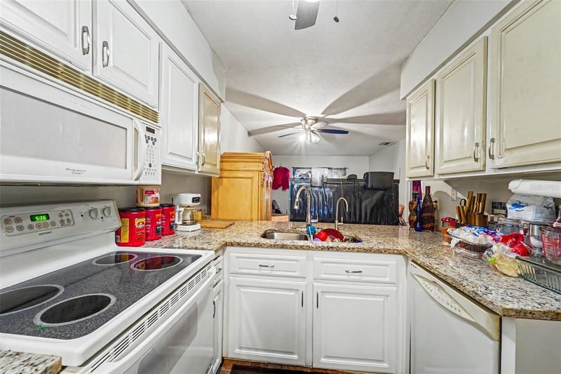 12435 Knollbrook Ln, Hudson, FL 34669