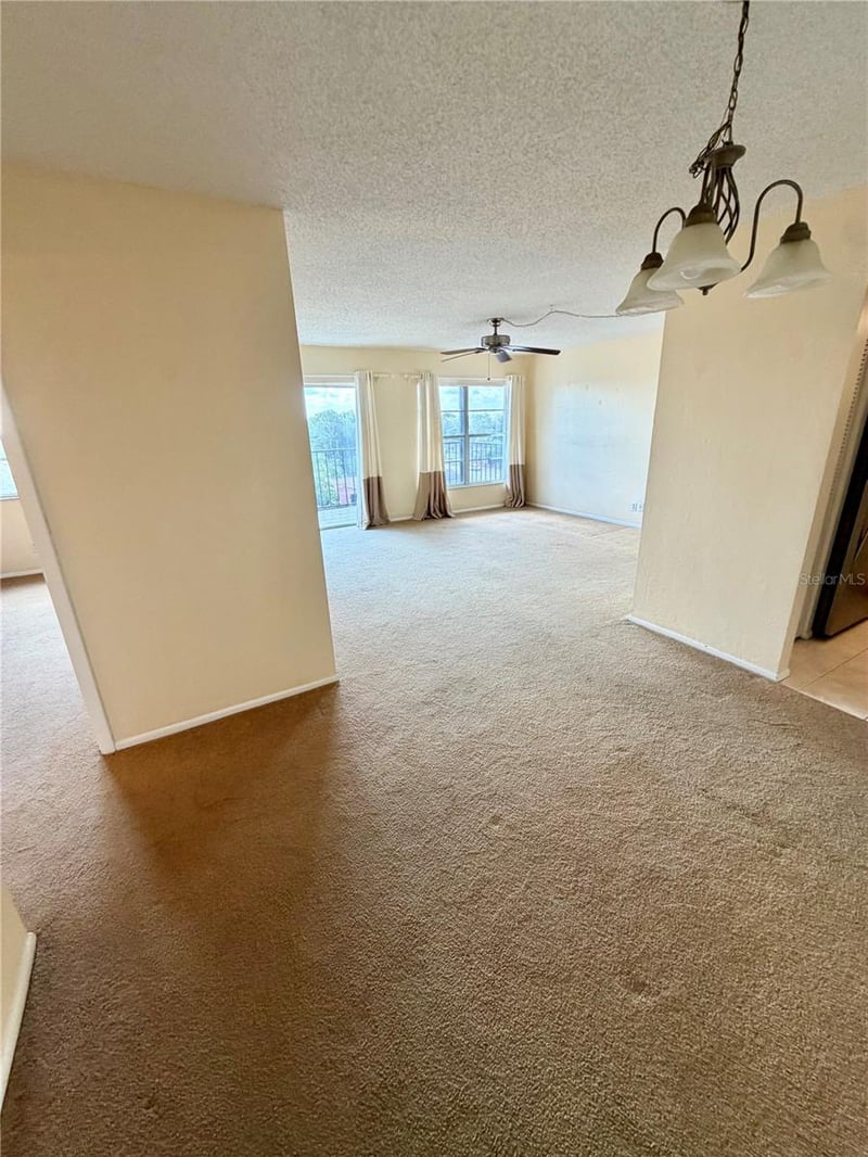 2901 26th St #617, Bradenton, FL 34205