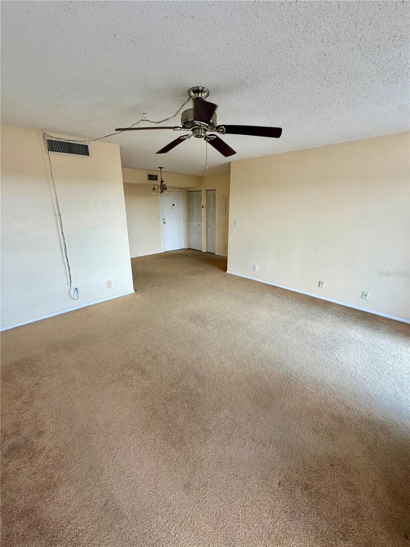 2901 26th St #617, Bradenton, FL 34205