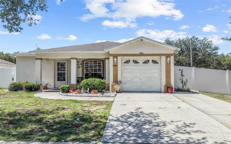 4801 Rock Fish Ct, Tampa, FL 33617