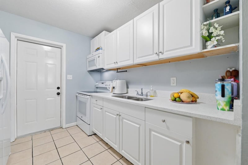 1716 Waters Ave #A/B, Tampa, FL 33604
