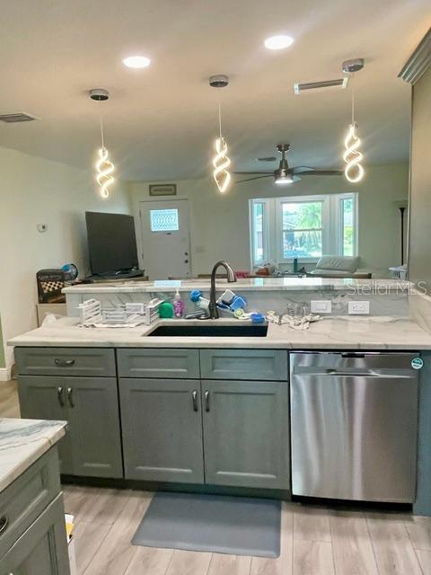 1713 Mapleleaf Blvd, Oldsmar, FL 34677