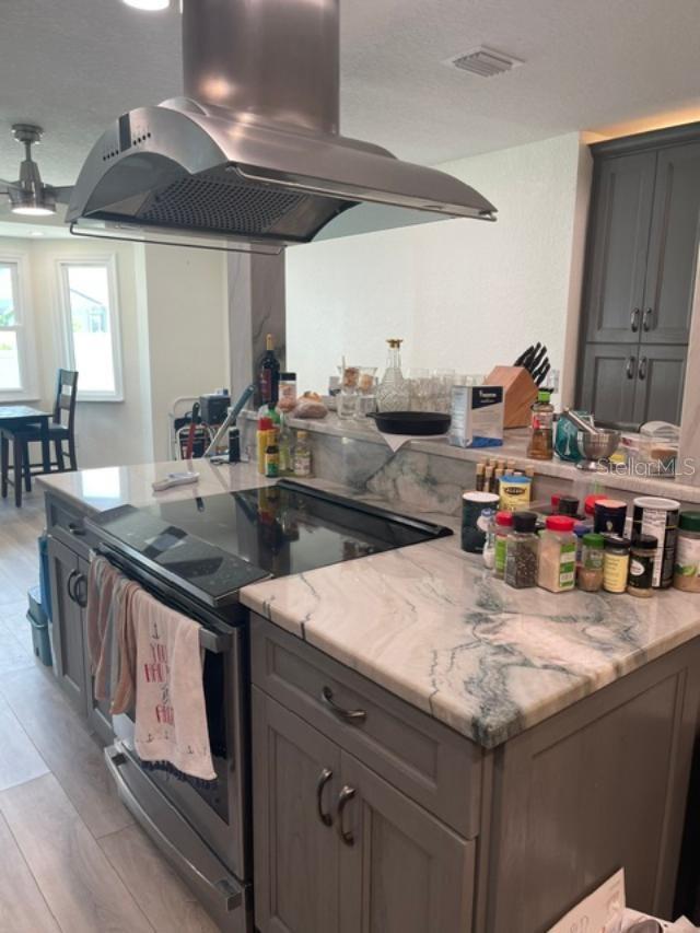 1713 Mapleleaf Blvd, Oldsmar, FL 34677