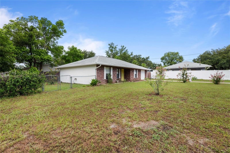 5435 Tangerine Dr, Zephyrhills, FL 33542