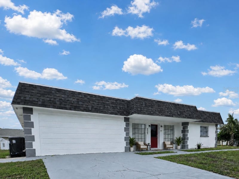 6945 Twilite Dr, Port Richey, FL 34668