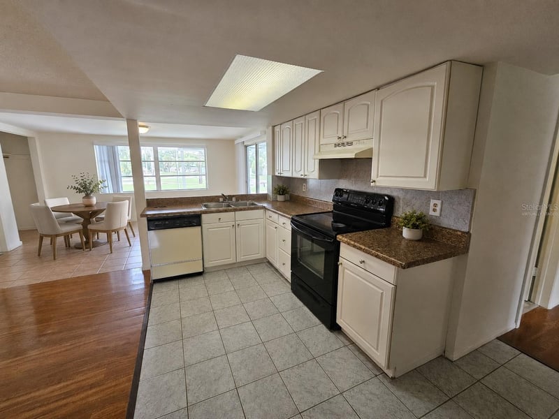 6945 Twilite Dr, Port Richey, FL 34668