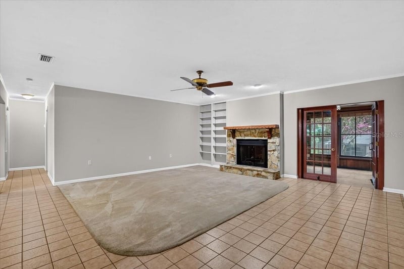 1013 Black Knight Dr, Valrico, FL 33594