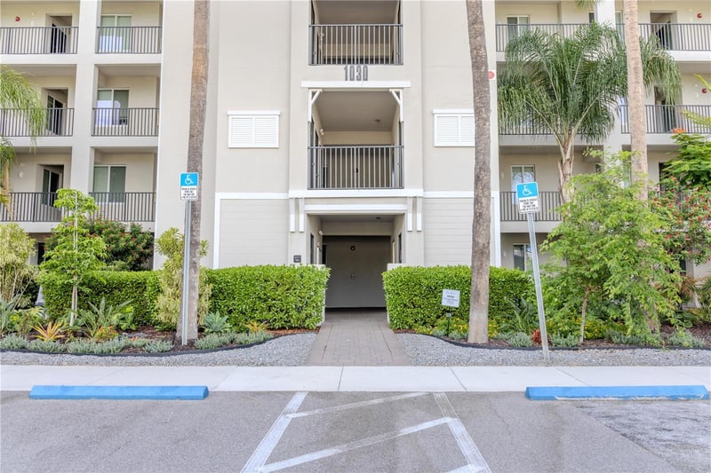 1030 Tidewater Shores Loop #104, Bradenton, FL 34208