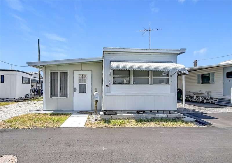12674 Seminole Blvd #M2, Largo, FL 33778
