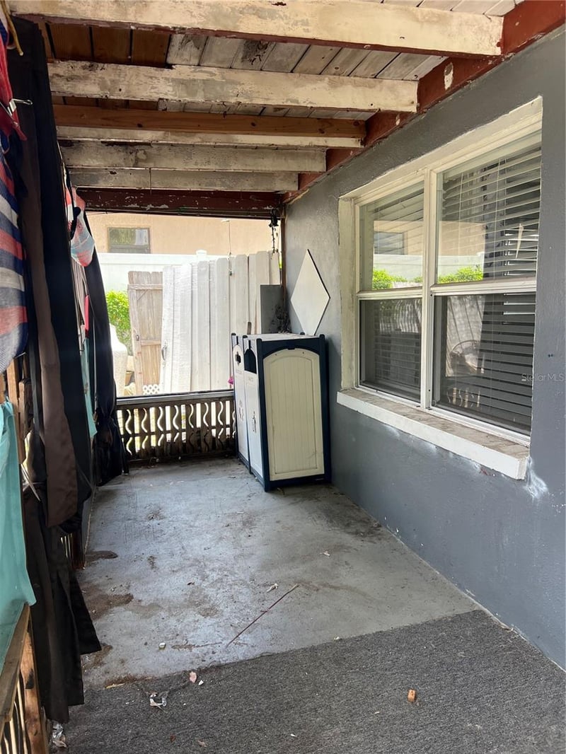 5808 Lois Ave, Tampa, FL 33614