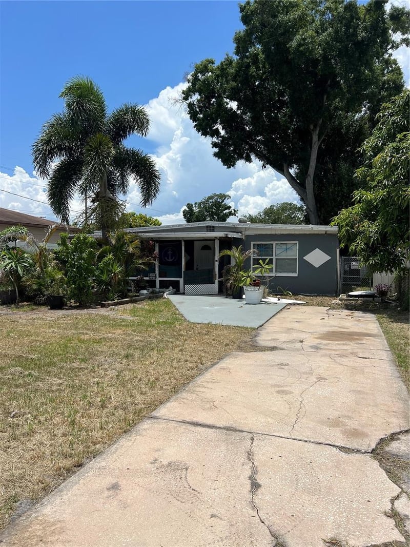 5808 Lois Ave, Tampa, FL 33614