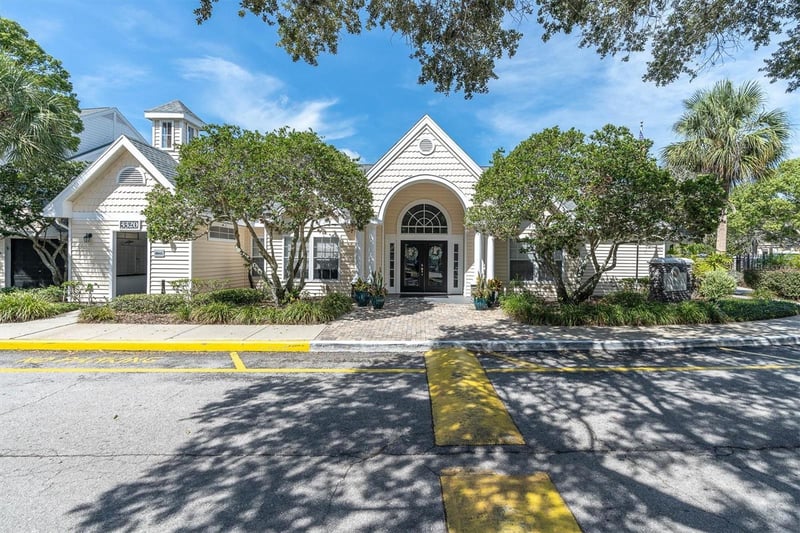 3313 Haviland Ct #203, Palm Harbor, FL 34684