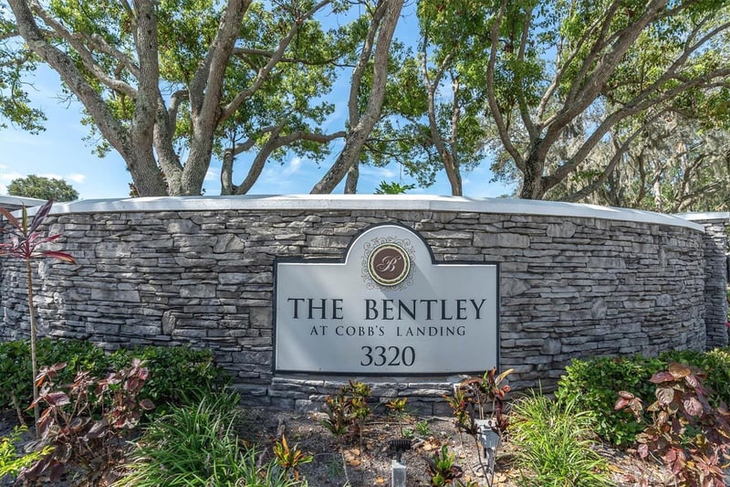 3313 Haviland Ct #203, Palm Harbor, FL 34684