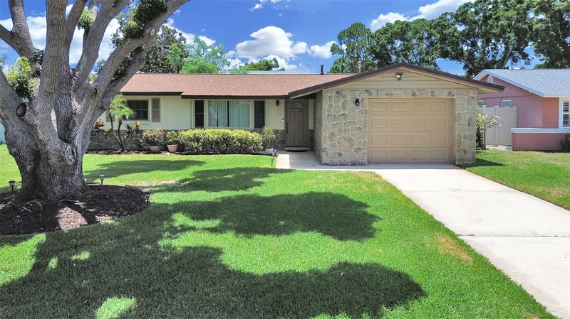 12344 82nd Ave, Seminole, FL 33772
