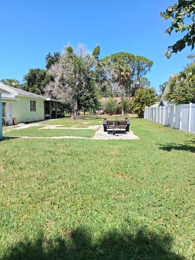 Banana St, Tarpon Springs, FL 34689