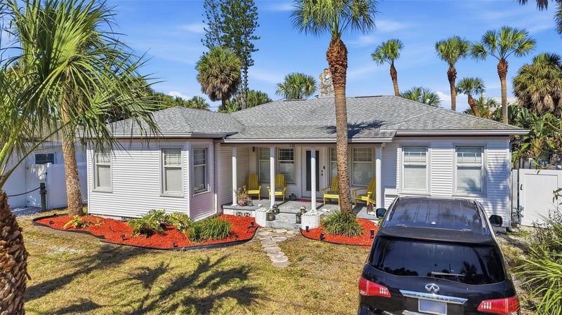726 Mandalay Ave, Clearwater Beach, FL 33767