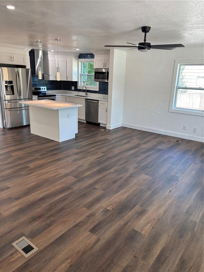 4420 6th Ave, St Petersburg, FL 33711