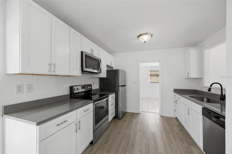 410 42nd Ave, St Petersburg, FL 33703