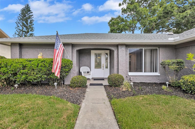 1743 Macdonnell Dr, Palm Harbor, FL 34684