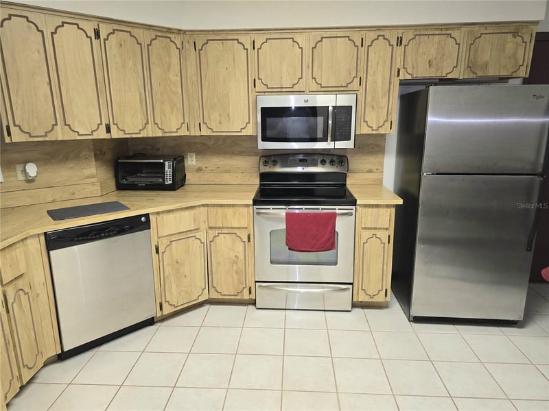 5044 Roanoke Dr, Holiday, FL 34690