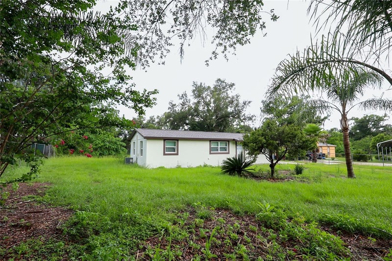 6427 A L Campbell Ln, Seffner, FL 33584