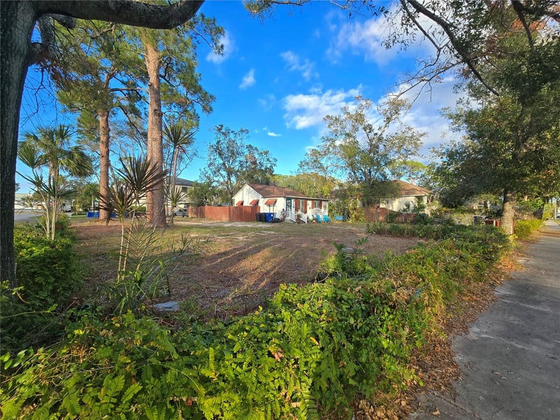 237 50th Ave, St Petersburg, FL 33703