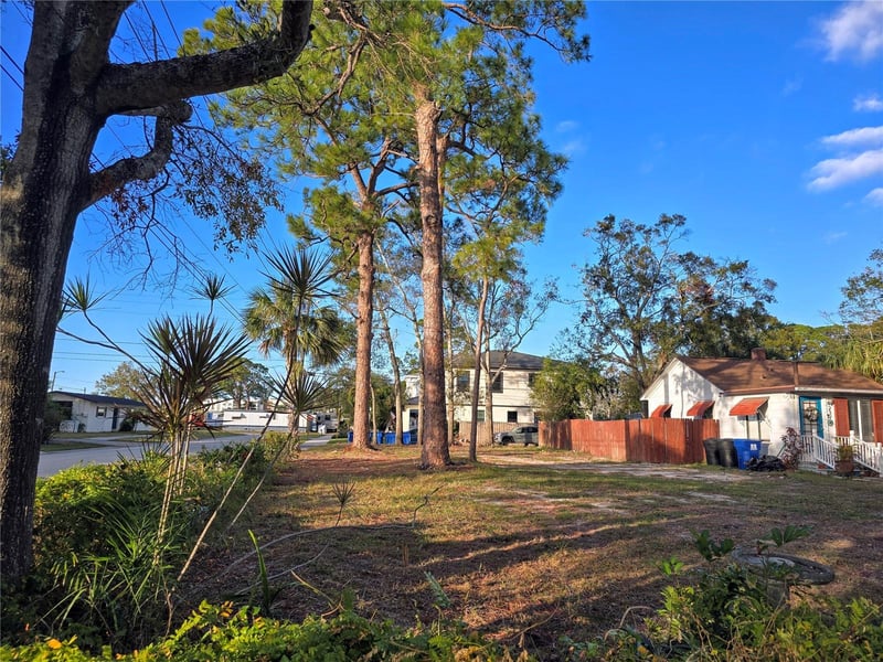 237 50th Ave, St Petersburg, FL 33703