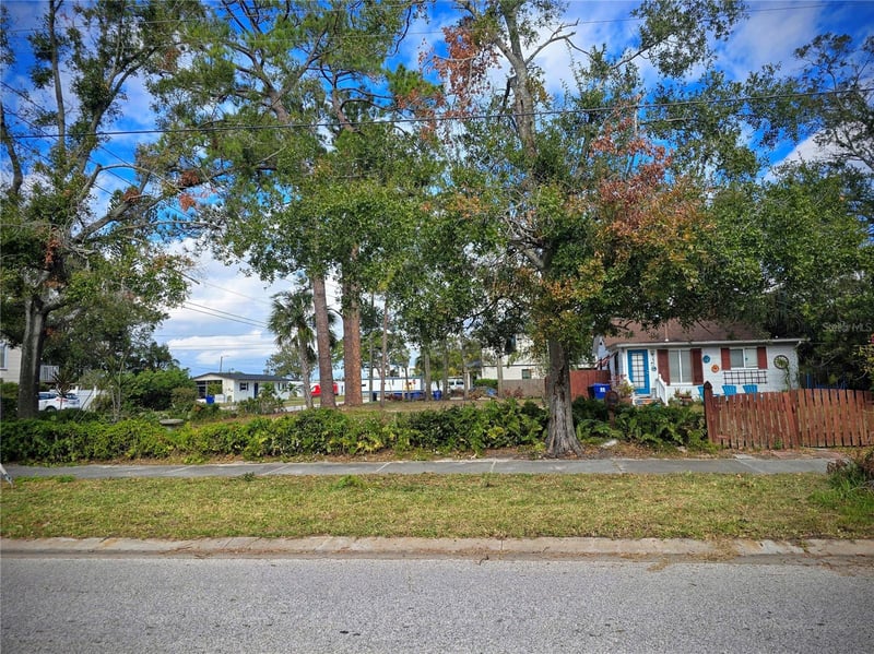 237 50th Ave, St Petersburg, FL 33703