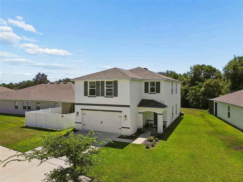 13756 Whiskey Daisy Dr, Dade City, FL 33525