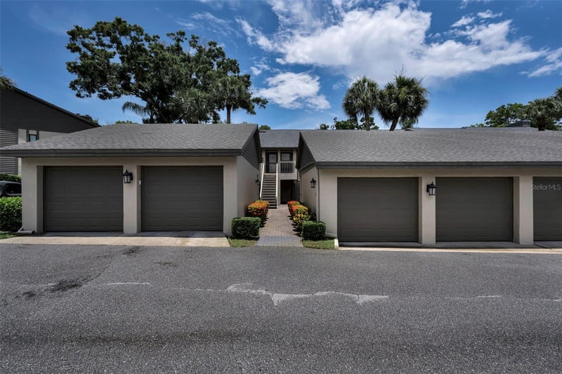 3165 Landmark Dr #711, Clearwater, FL 33761