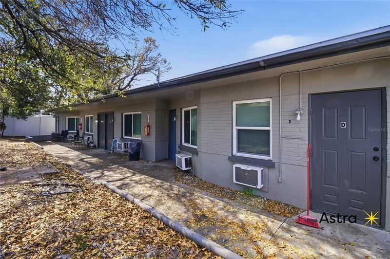 1429 Laura St, Clearwater, FL 33755