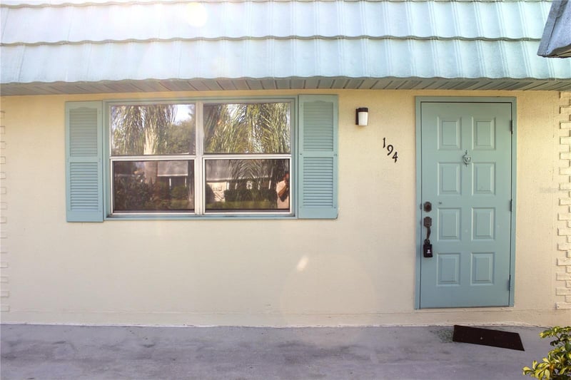 101 Cambridge Trl #194, Sun City Center, FL 33573