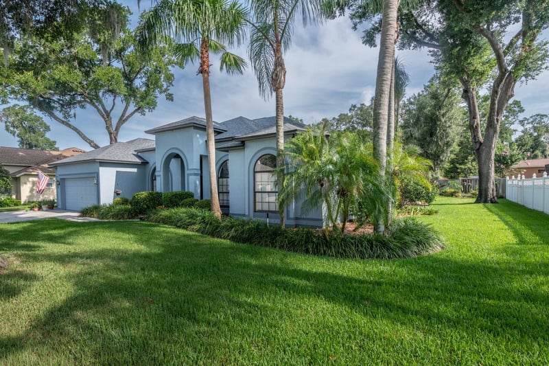 4704 Stone Hollow Ct, Valrico, FL 33596