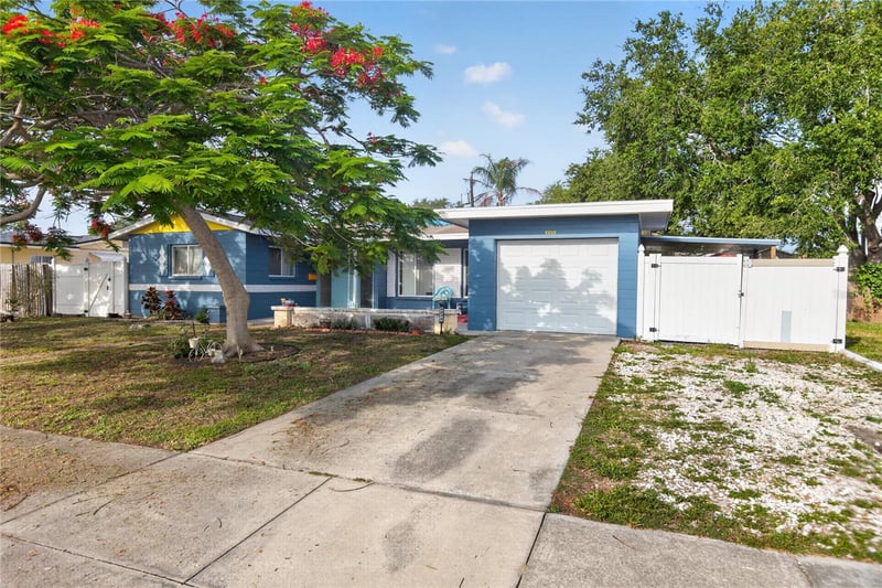 3232 59th Way, St Petersburg, FL 33710