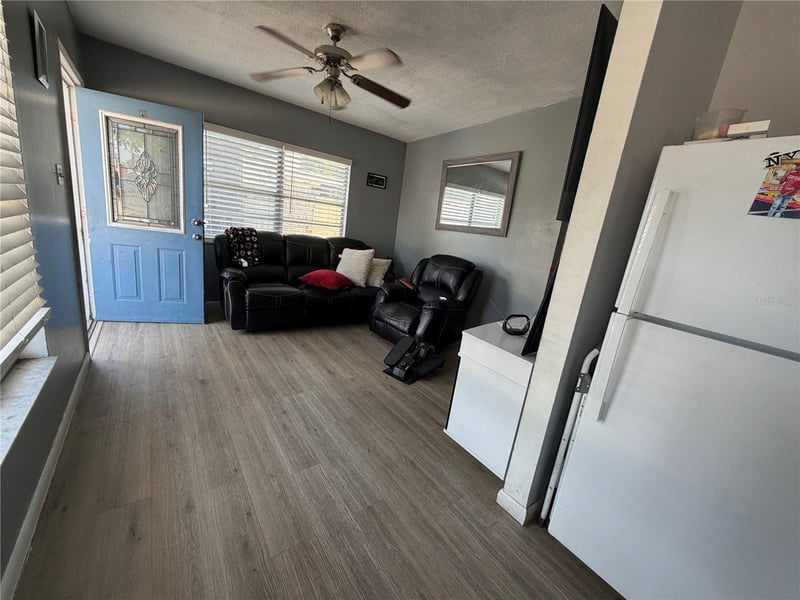 2318 Powhatan Ave, Tampa, FL 33603