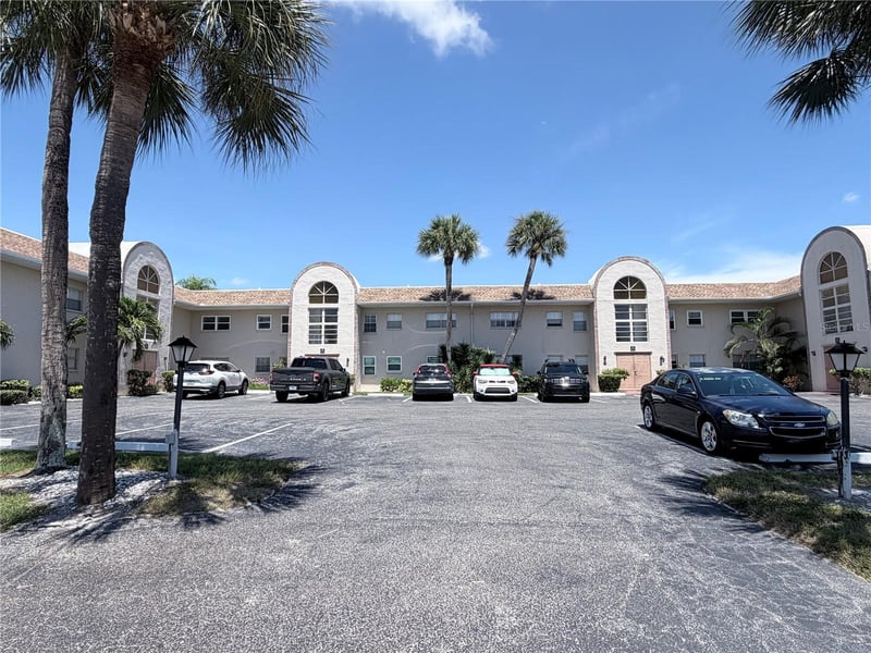 2727 75th St #7A7, Bradenton, FL 34209