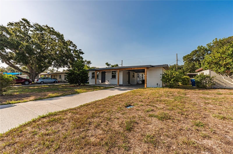 1359 Barry St, Clearwater, FL 33756