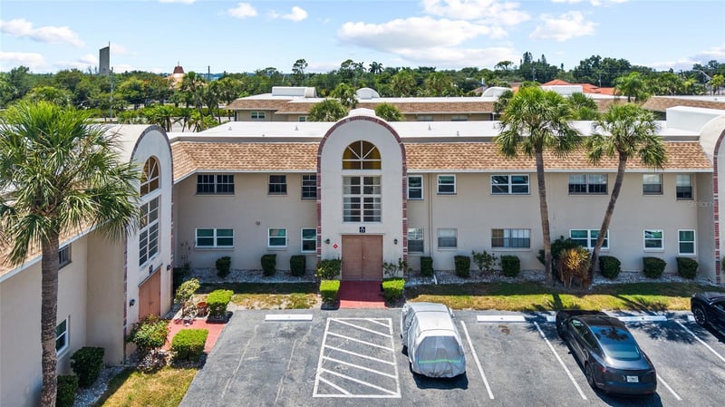 2727 75th St #8A13, Bradenton, FL 34209