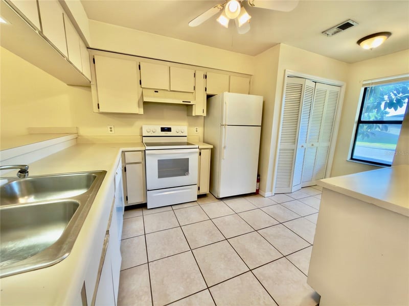 5323 11th St Cir, Bradenton, FL 34203