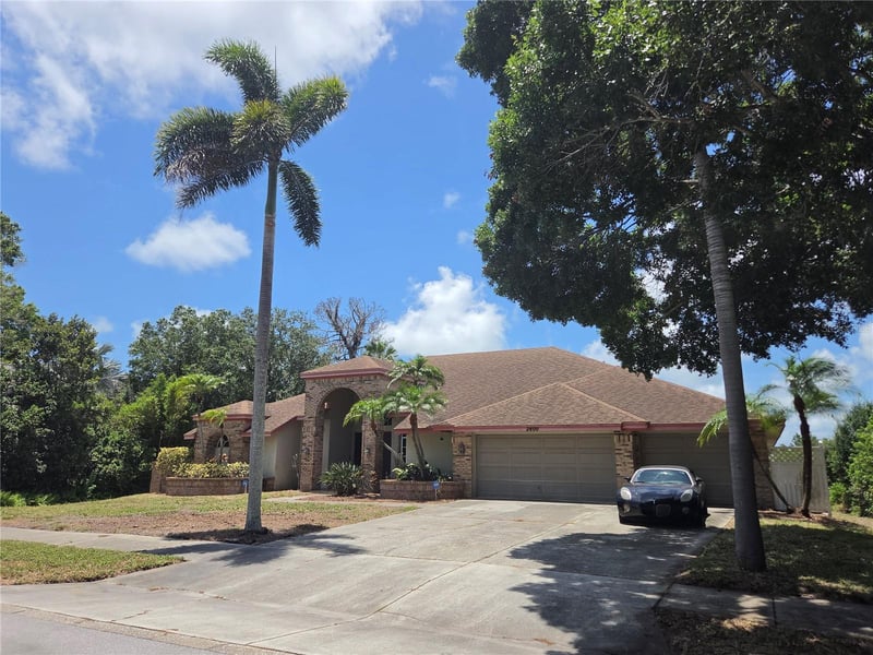 2800 Long Putt Ct, Palm Harbor, FL 34683