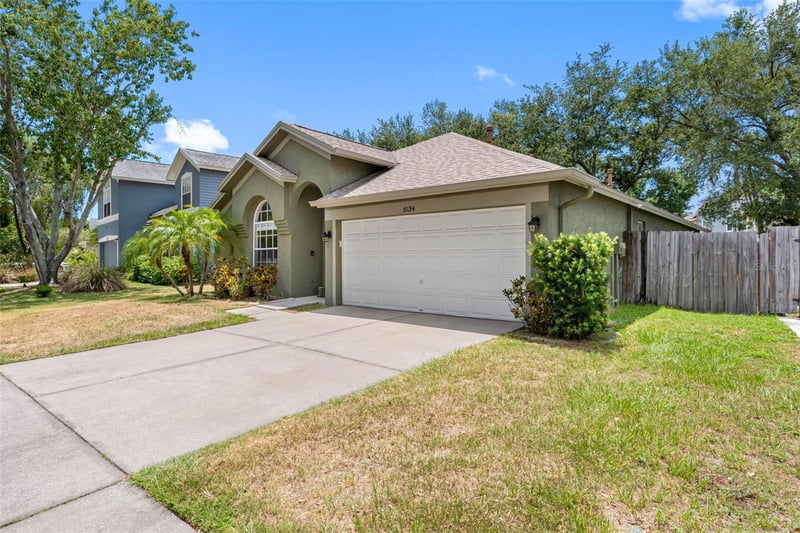 1534 Scotch Pine Dr, Brandon, FL 33511